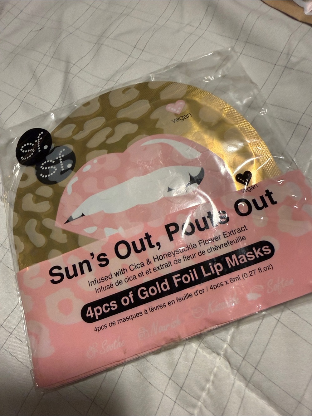 Sun's Out, Pouts Out Gold Foil Lip Masks – Pink & Gold